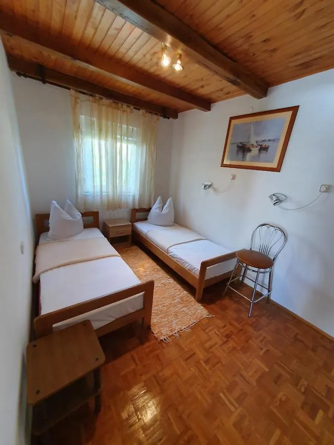 Apartment Apartman Lu Vir Croatia
