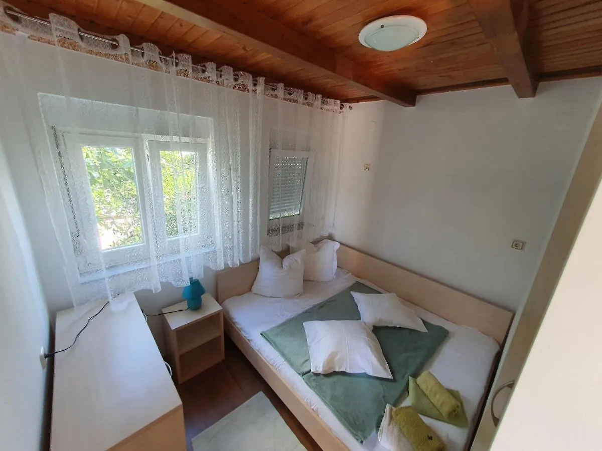 Apartman Lu Vir 0*,  Croatia